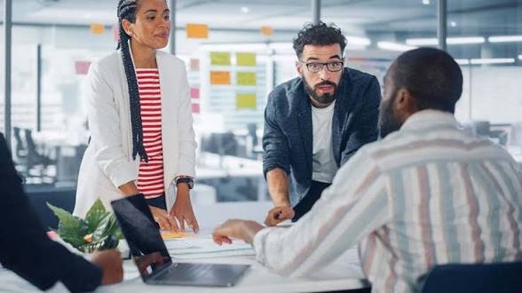 How Canadian Businesses Should Evaluate a GEO Agency Before Signing a Contract