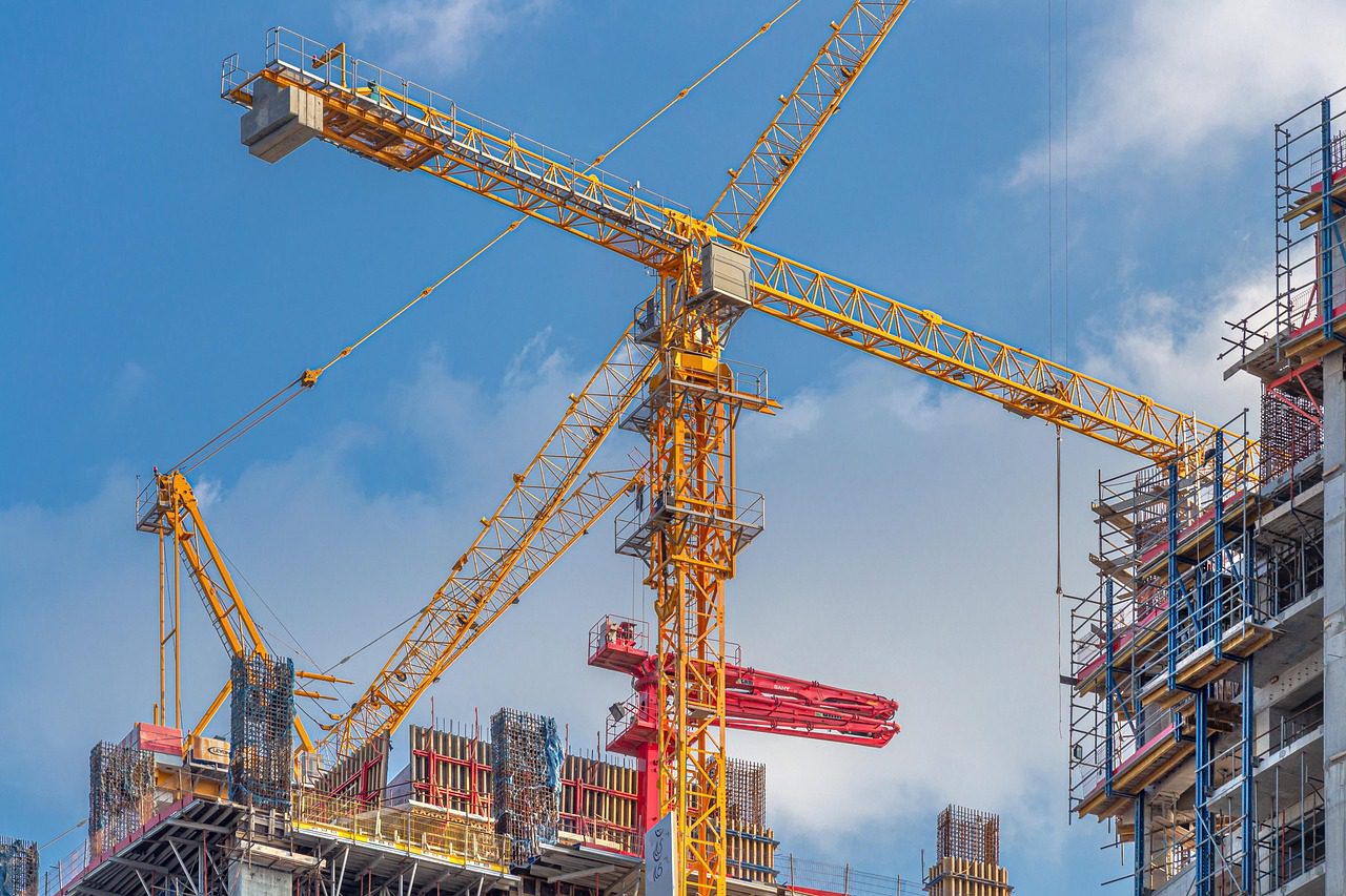 How Load Cells Improve Safety in Lifting and Hoisting Crane Operations