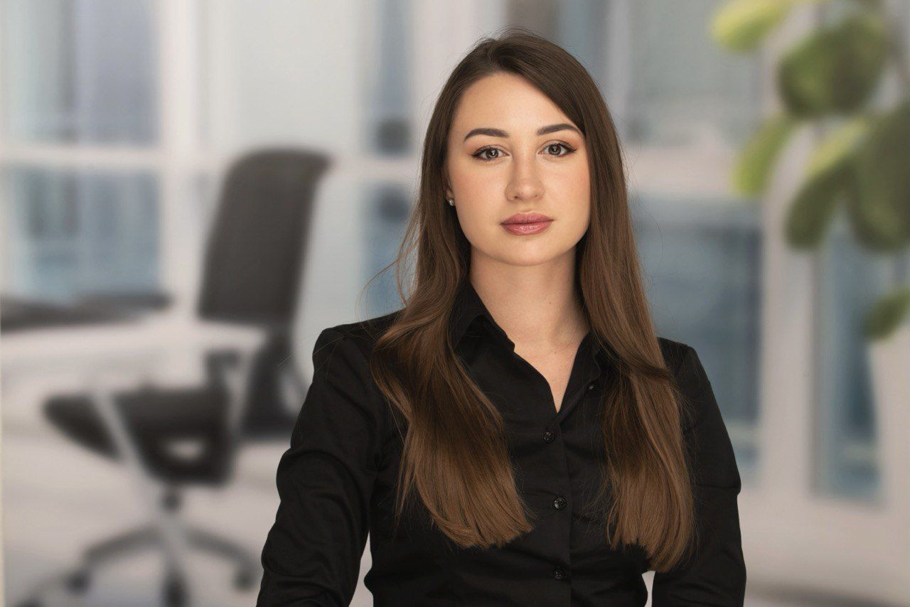 Scholarly Research of Vladyslava Trach in the Field of Notarial Information Systems