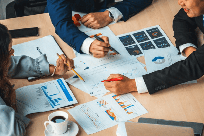 Aston Pirs Group: How New Investment Companies Form Their Development Strategy