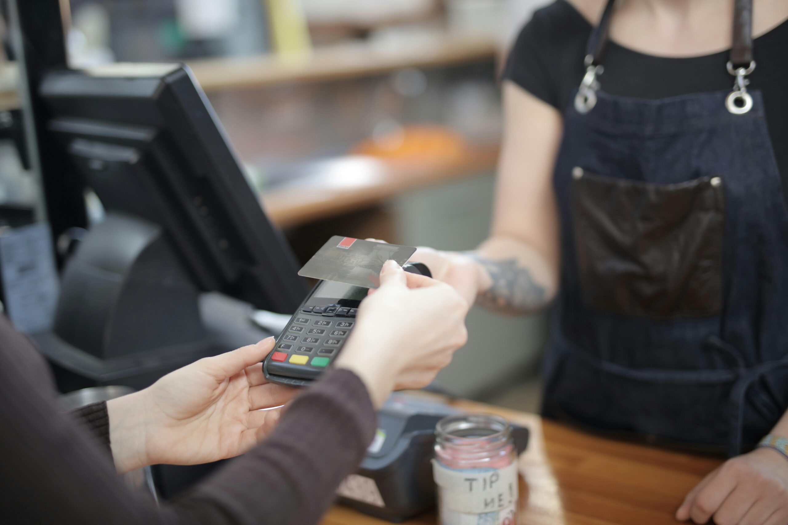 Smart Ways to Use Your Card for Everyday Bill Payments