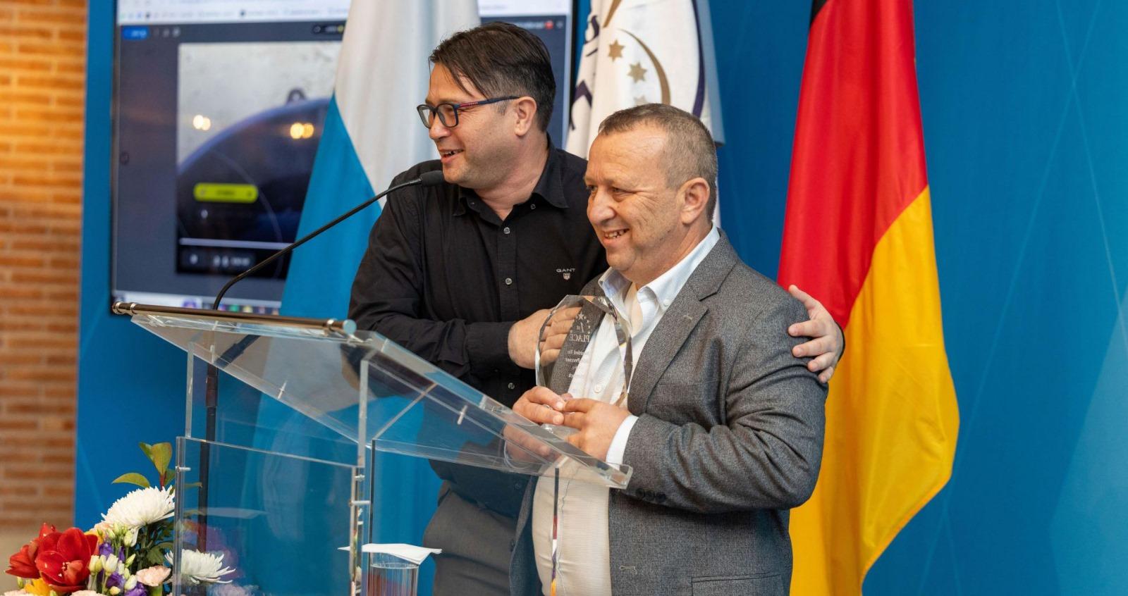 Turning Innovation into Impact: Otterpack wins CER Prize for global innovations