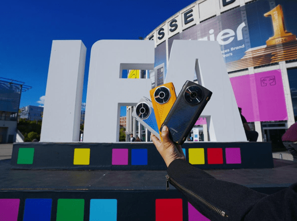 LAGENIO Smartphone: Combining Manufacturing Experience with Rugged Innovation