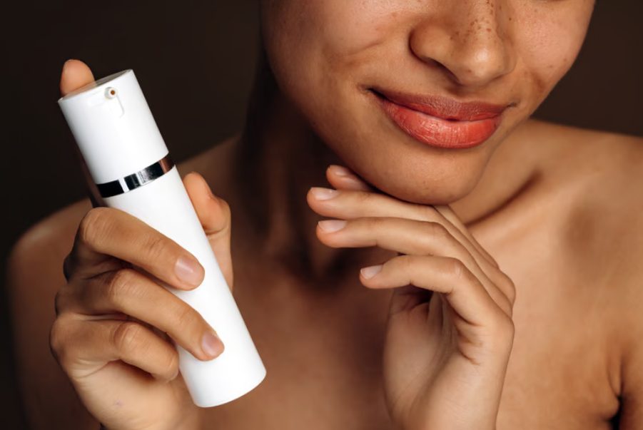 Hyaluronic Moisturising Spray – The Daily Hydration Secret of Glowing, Soft Skin