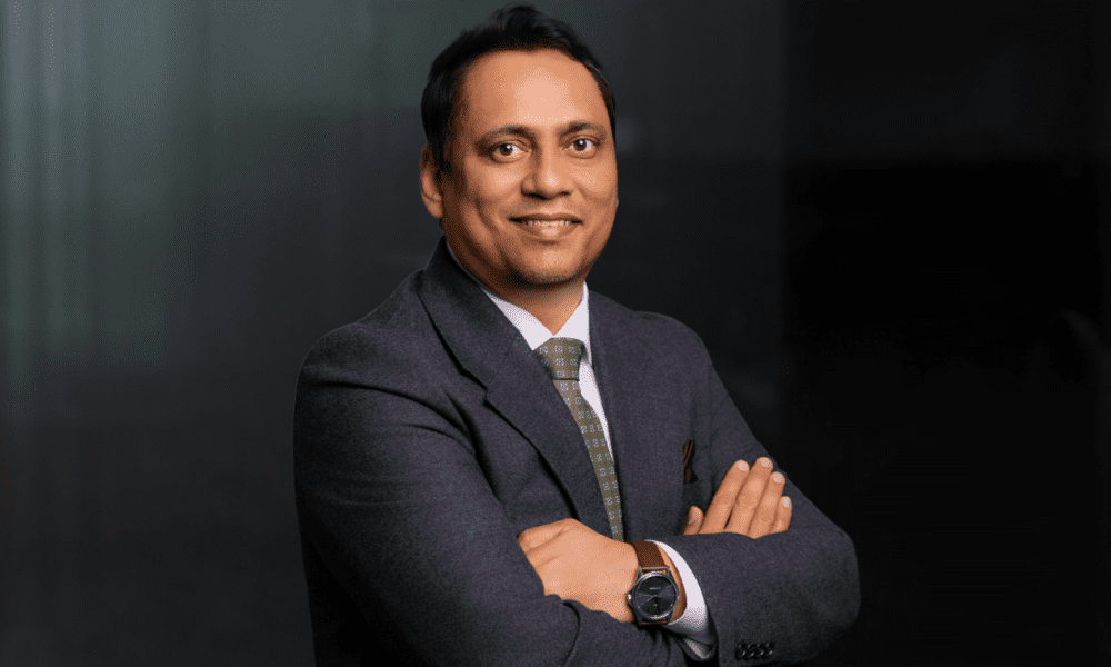 multi currency current account UK for global travellers and remote workers