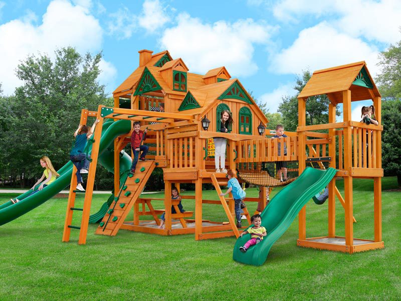 Durable and Safe Swing Set at Home