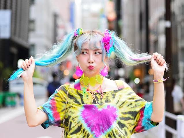 Dark Fashion Is Back: Why Goth and E-Girl Style Keep Winning