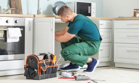 Choosing Reliable Plumbers for Long Term Home Maintenance and Emergency Repairs