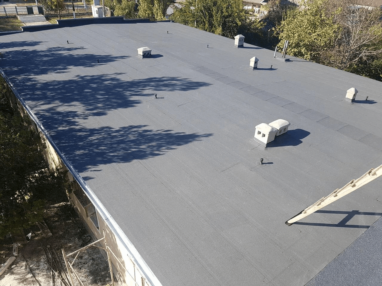 Common Flat Roof Problems in Philadelphia Properties