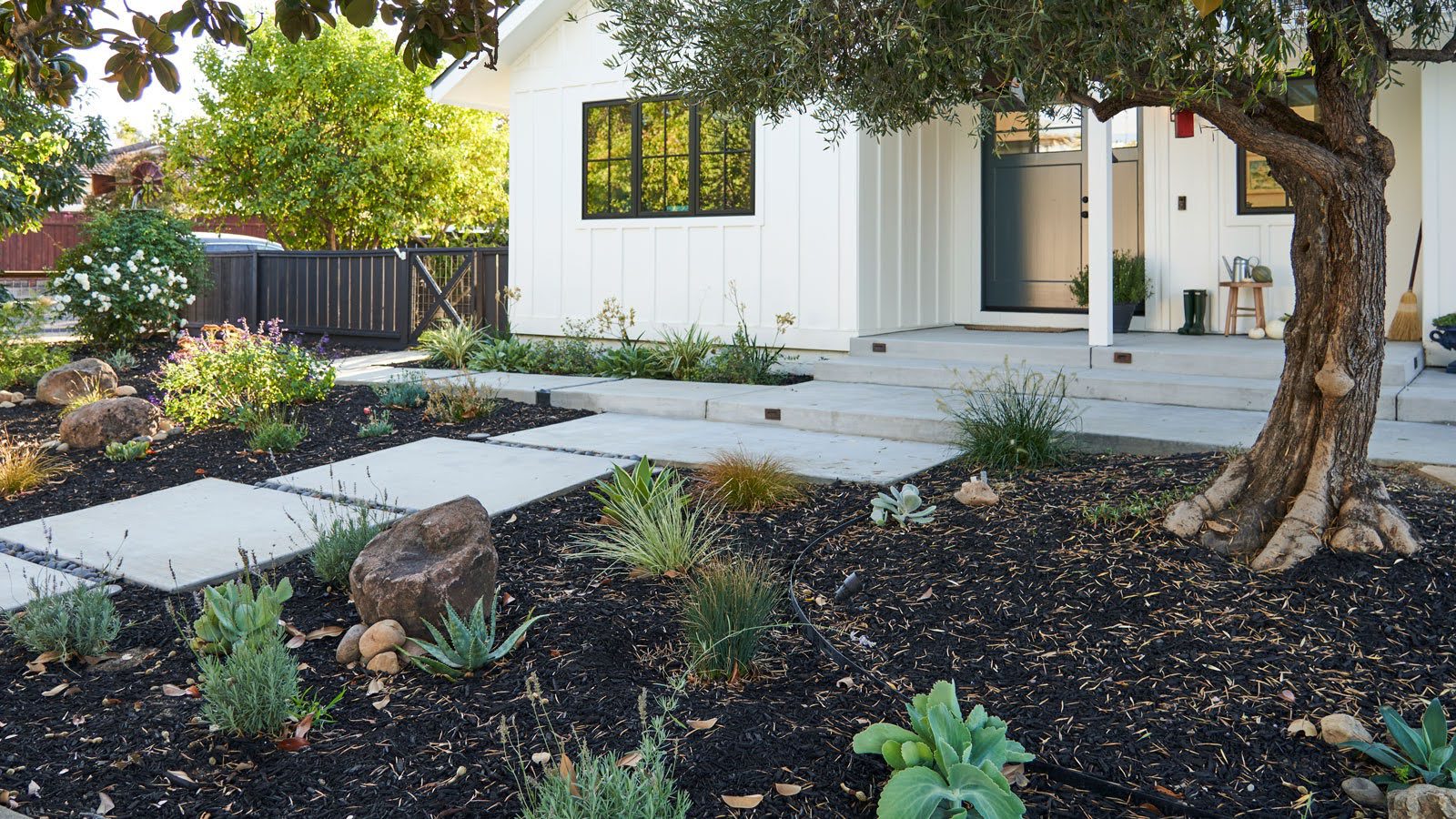 A Simpler Way to Upgrade Your Yard with Mulch Delivery