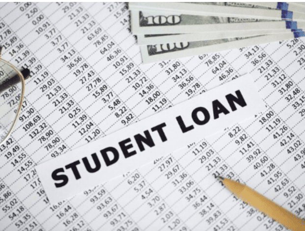 Αποφεύγοντας την Παγίδα του Χρέους: Πώς να Εξασφαλίσετε ένα Ευνοϊκό Επιτόκιο Ιδιωτικού Φοιτητικού Δανείου