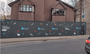 How to Choose the Right Hoarding Boards for Construction