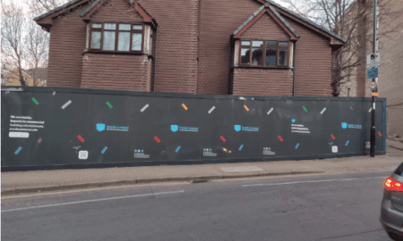 How to Choose the Right Hoarding Boards for Construction