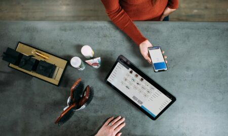 Ecommerce entrepreneur analyzing social commerce trends and digital retail growth strategies