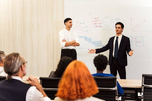 What Separates High-Performance Business Coaching from Generic Consulting