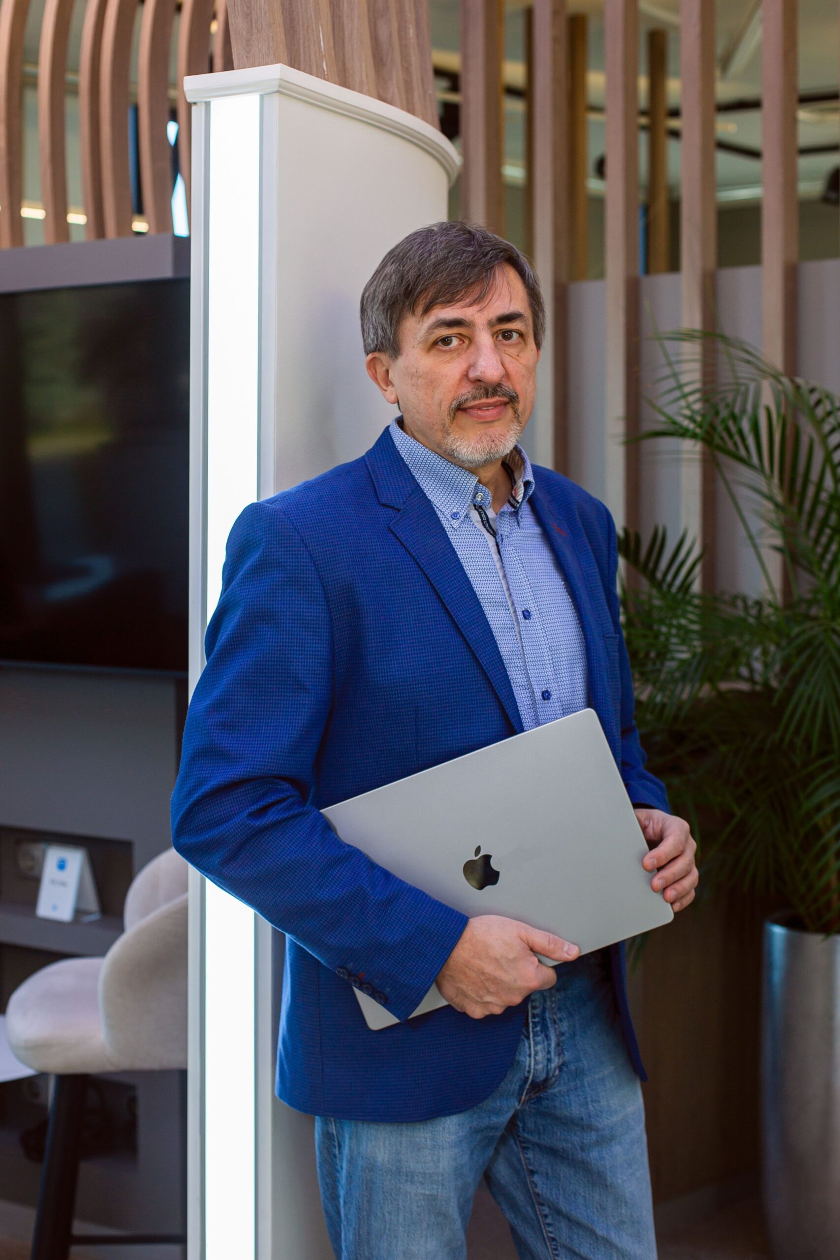 Setting New Standards in AI Security: Aleksandr Pinaev’s Contribution to Secure Software Development Processes
