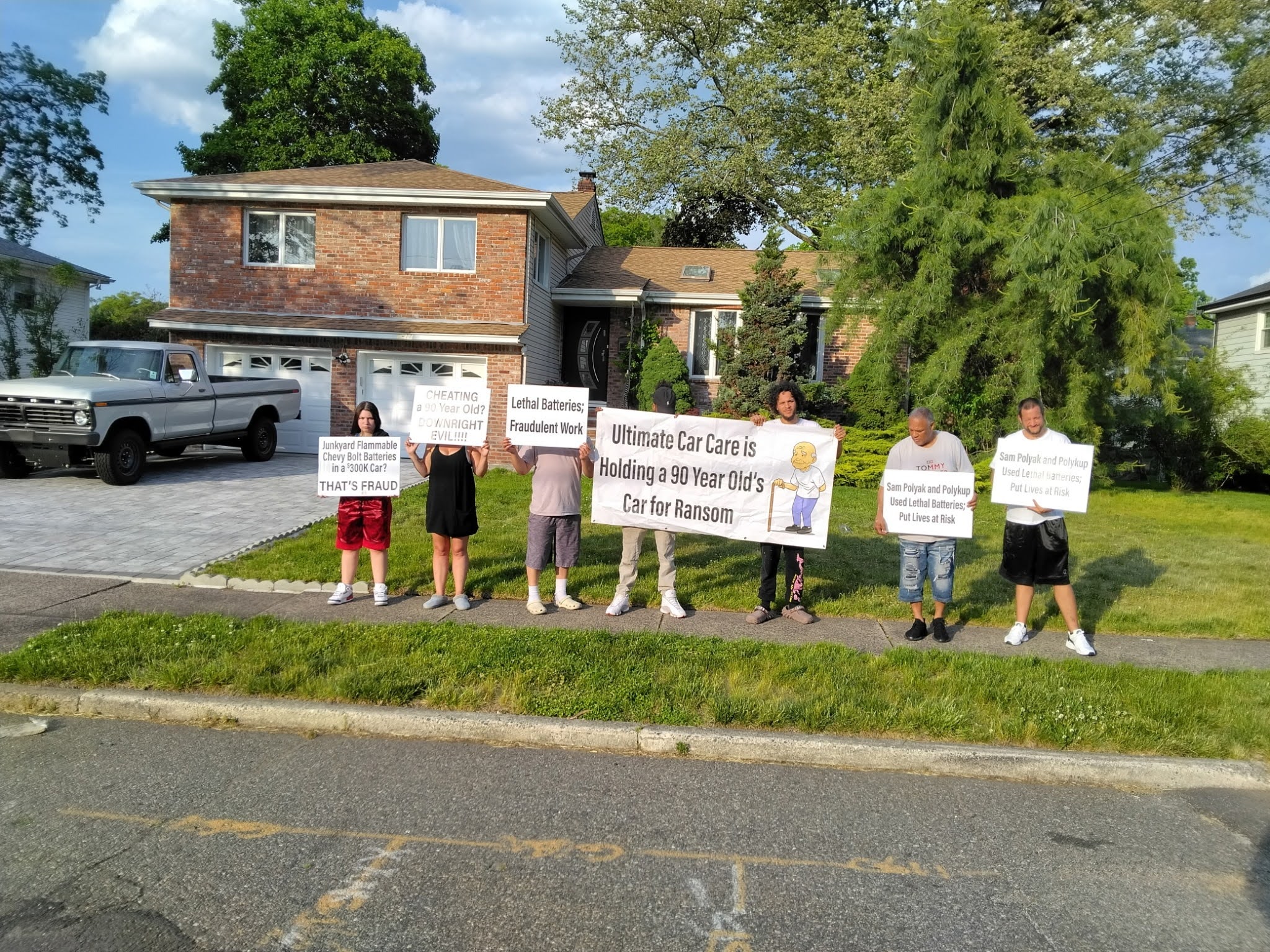 New Jersey Auto Owners Association Stages Vocal Protests Against Alleged Elder Exploitation in High-Profile Kerekes v. Polyak Case