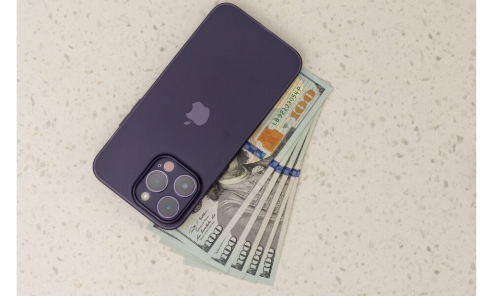 Apple’s iOS 27 adds a Wallet bill-splitting tool for nights out
