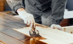 Mobile Furniture Polishing Saves Homeowners