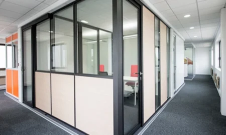 Aluminum Composite Panels and Glass Partitions in Modern Offices