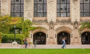EssayShark Releases Research Examining Decade-Long Decline in U.S. Colleges and Universities