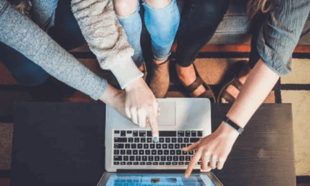 Balancing the Books: How a Virtual Finance Mentor Can Boost Your Grades