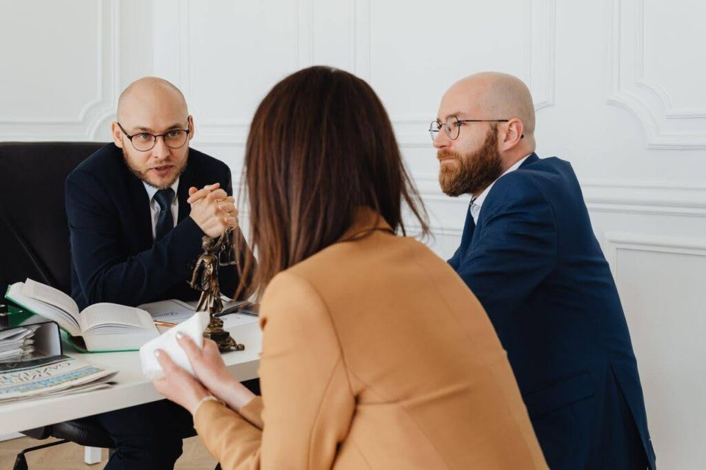 FindLaw's overview of personal injury law basics