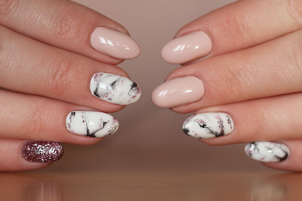 Before Buying a Gel Nail Kit at Home
