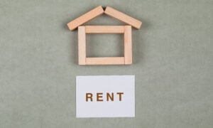 Best rent payment reporting service comparison showing how IdentityIQ helps renters build credit with rent reporting and credit monitoring.