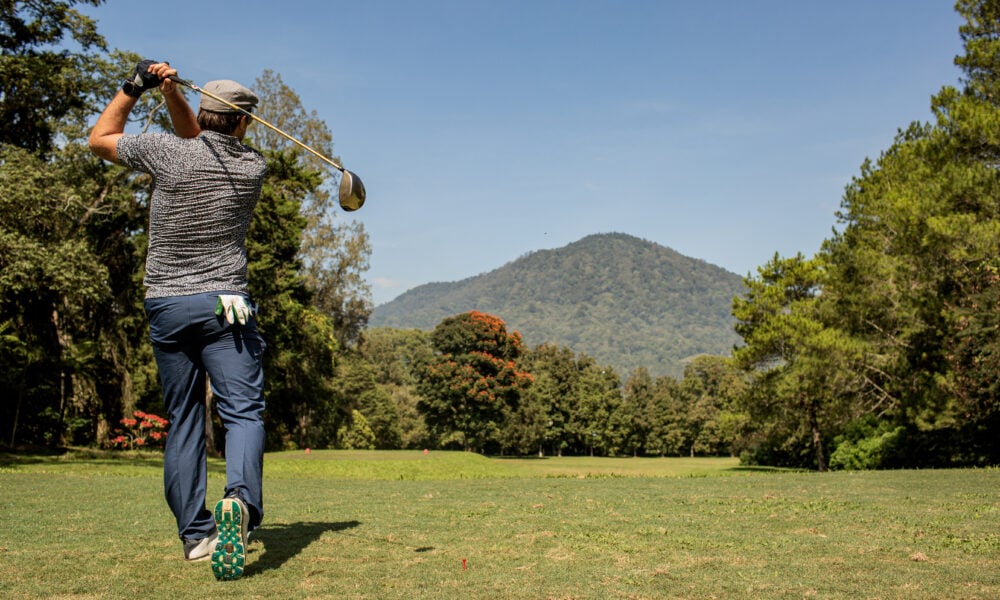 The Benefits of Personalized Golf Coaching for Older Players