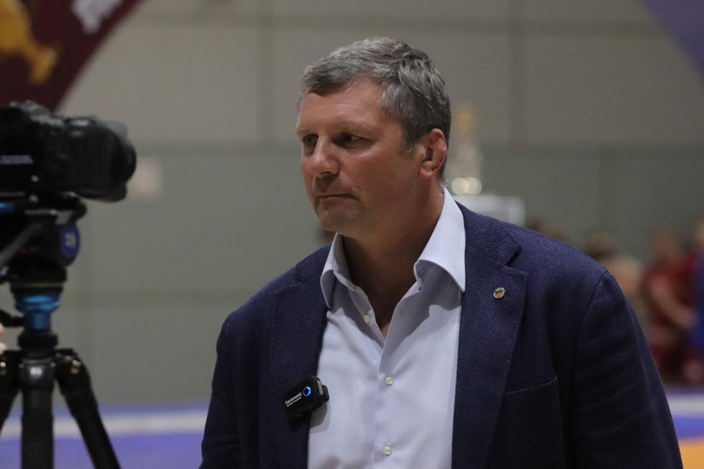 Konstantin Sintsov holds a PhD in economics