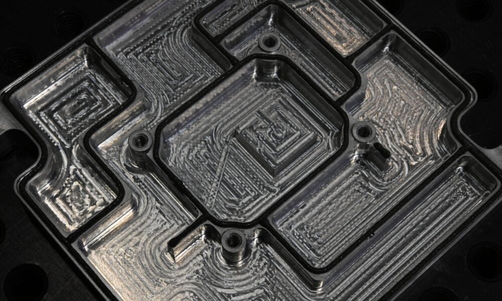 Why Carbon-Loaded RF Shielding Material Outperforms Metal in Labs