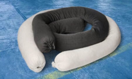 Oil-Absorbent Booms Work