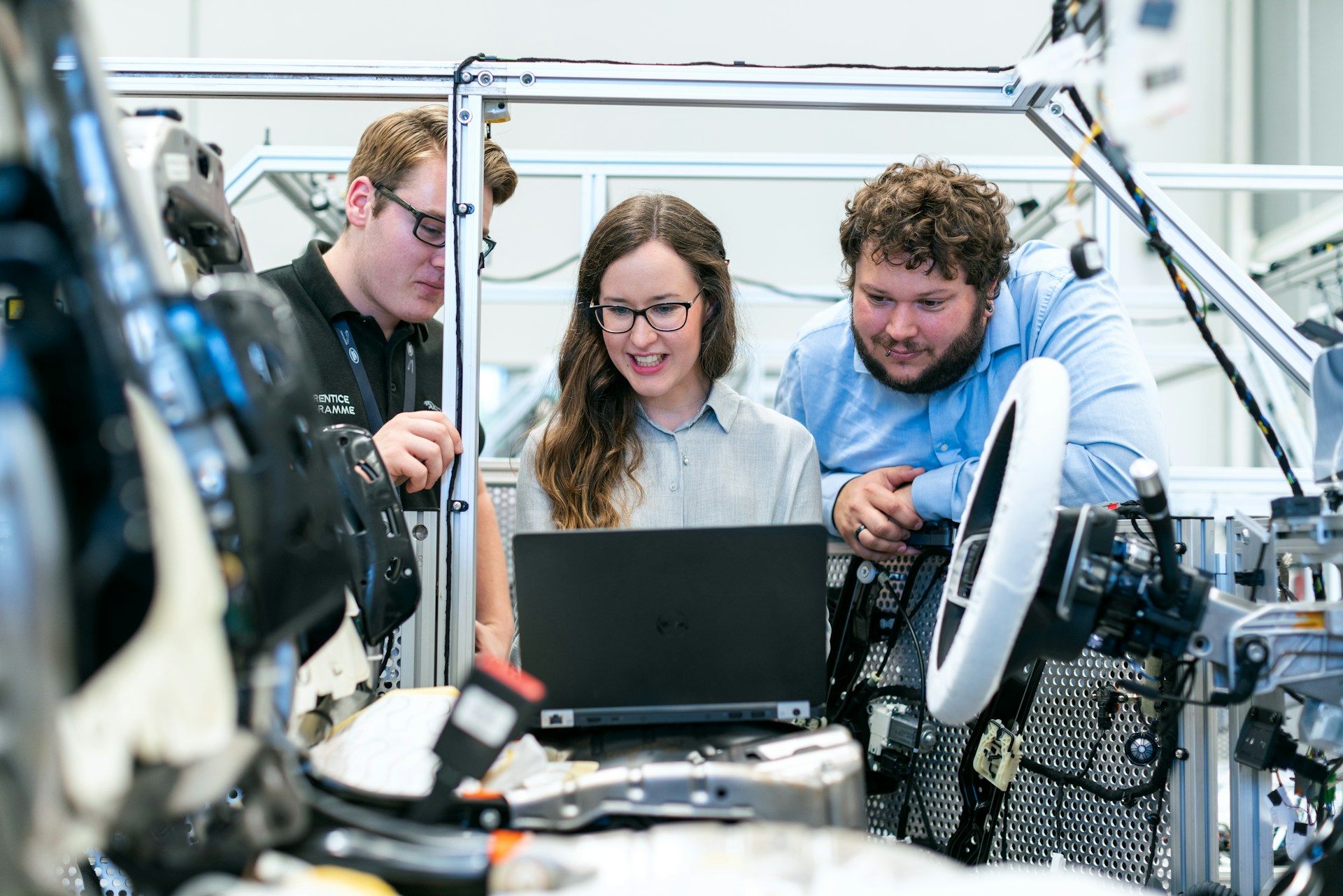 How Online Learning Addresses Safety and Skills Gaps in Manufacturing