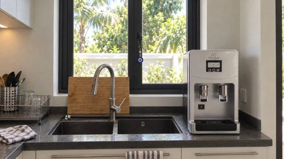 Minairal Air and Pure drinking water systems produce mineralized water from air humidity or tap water for homes, hotels, offices and schools across Thailand.