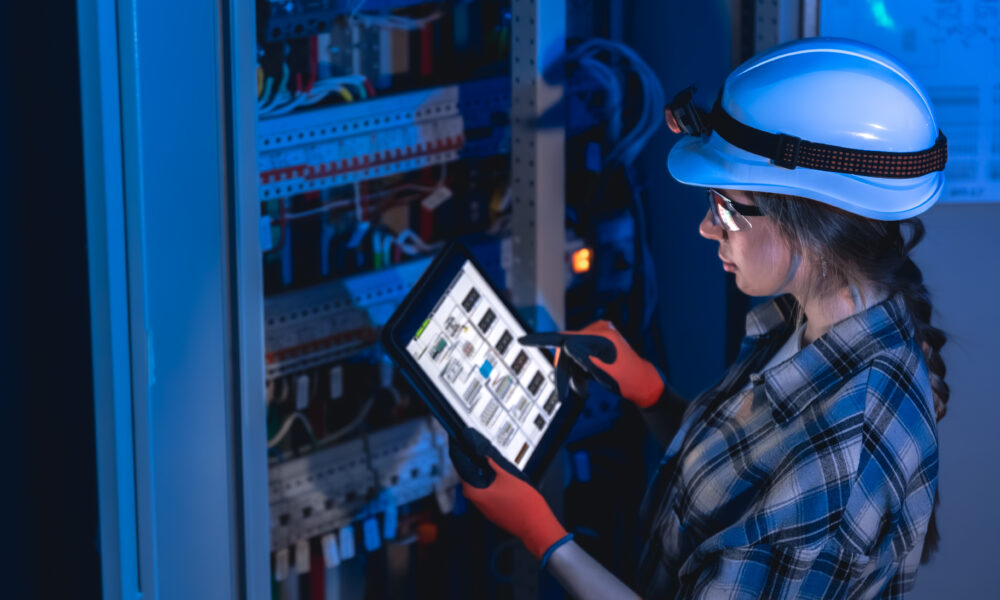 Designing Data Centers for AI: What Changes in the Mechanical, Electrical and Plumbing Systems